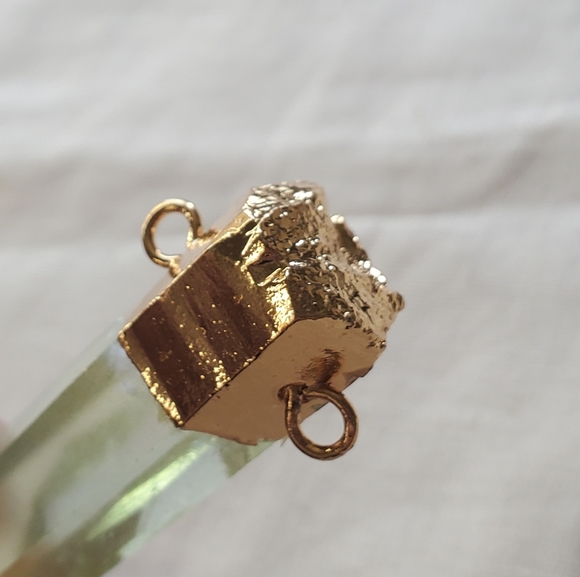 Dyed Green Titanium Quartz Crystal - Picture 4 of 7